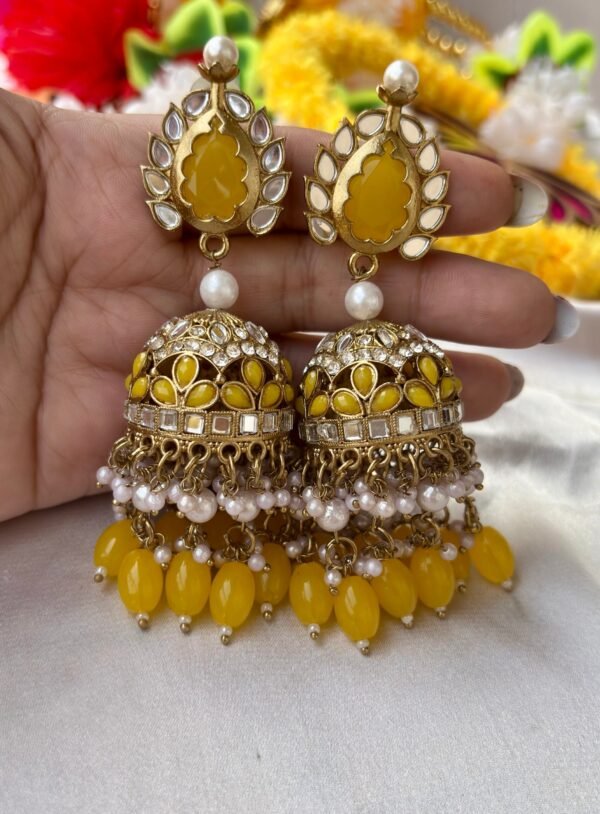 kamli Jhumka