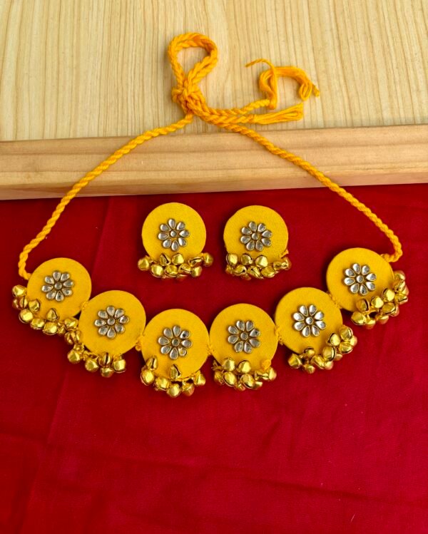 Sunehri Choker Set - Image 2